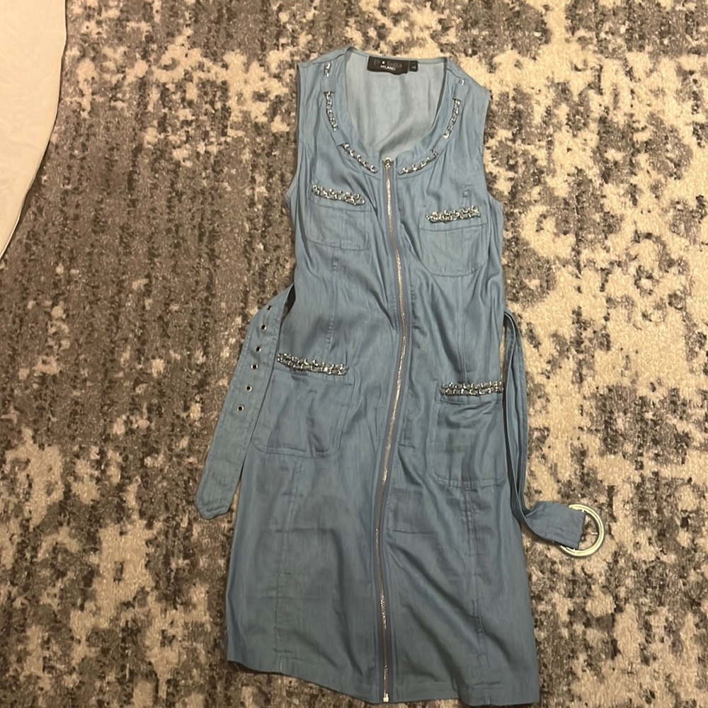Women’s dress